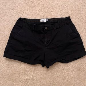Old navy black shorts size 6 great condition
